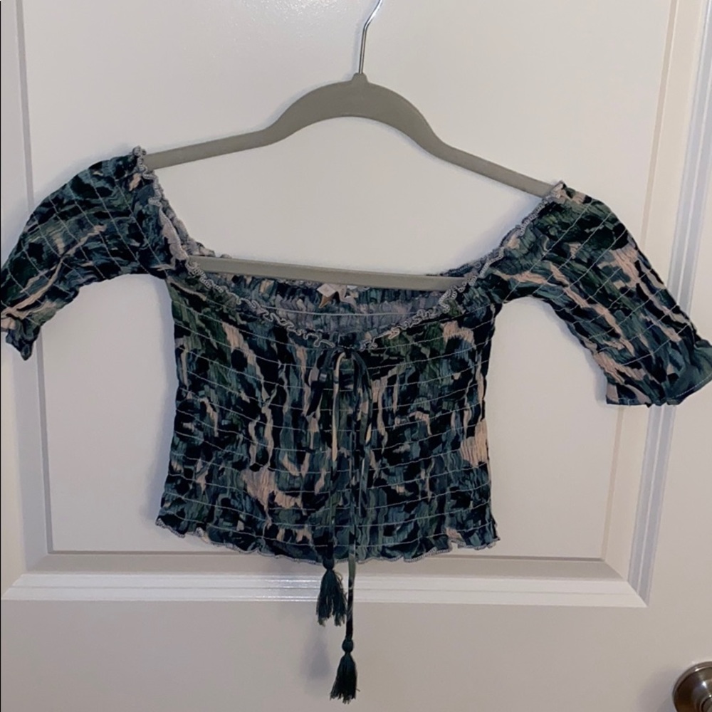 Crop top
